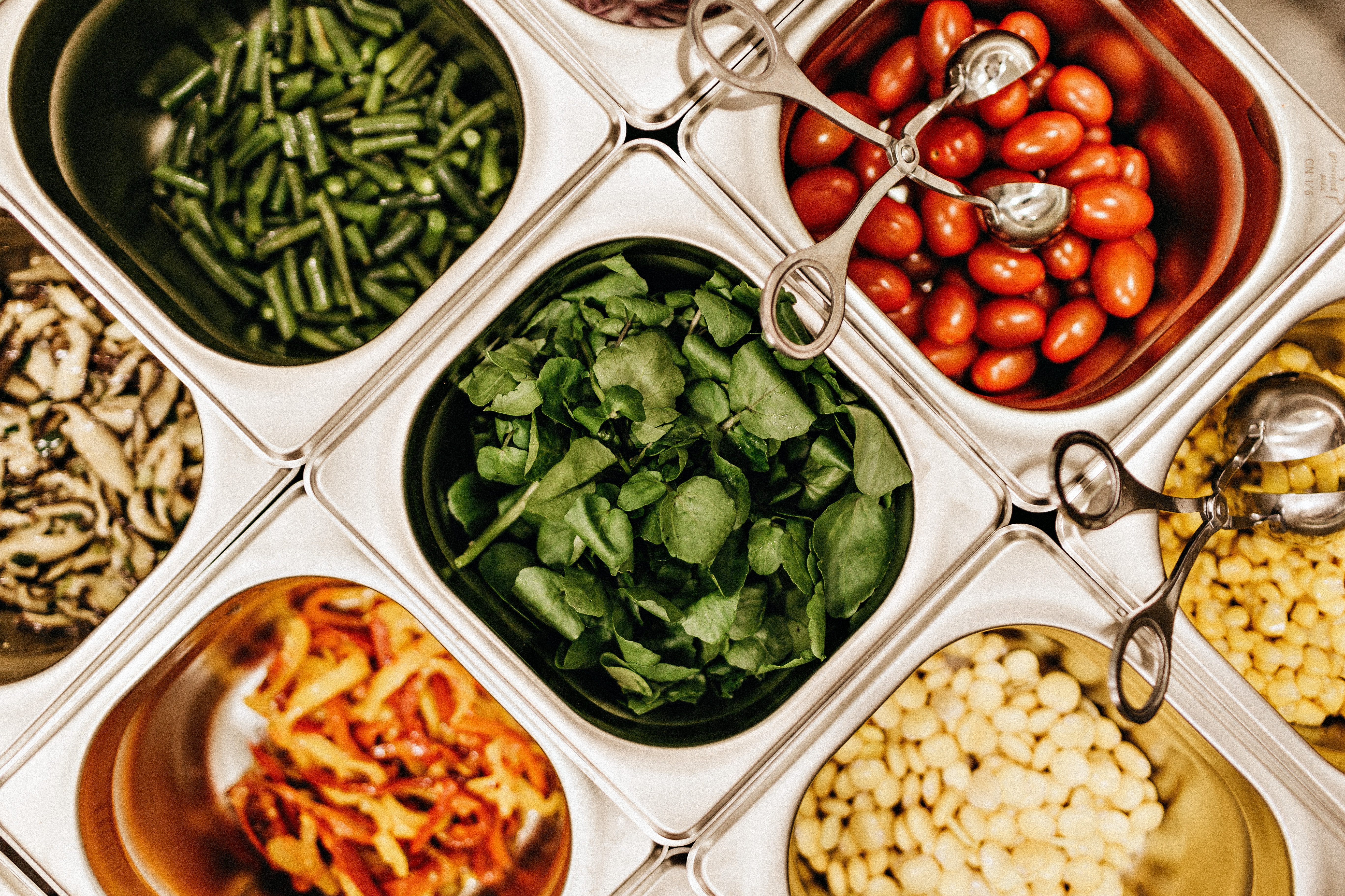 Ruokapolitiikka etsii linjaansa – kestävän syömisen ohjeistus puuttuu –  Versus